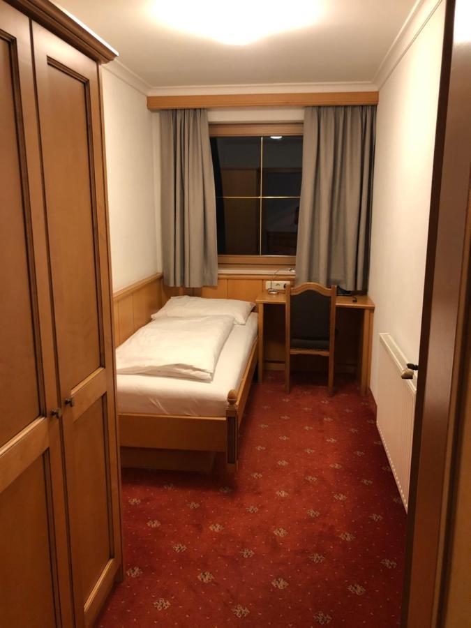 Landhotel Strasserwirt Sankt Ulrich am Pillersee Exterior foto
