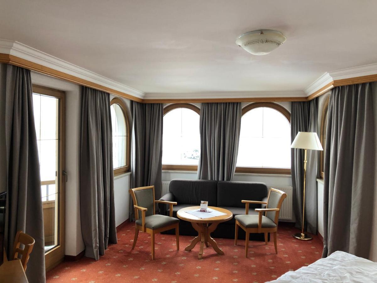 Landhotel Strasserwirt Sankt Ulrich am Pillersee Exterior foto